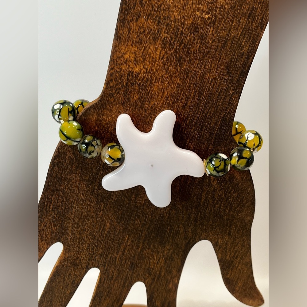 Starfish Blown Glass Bead Stretch Bracelet